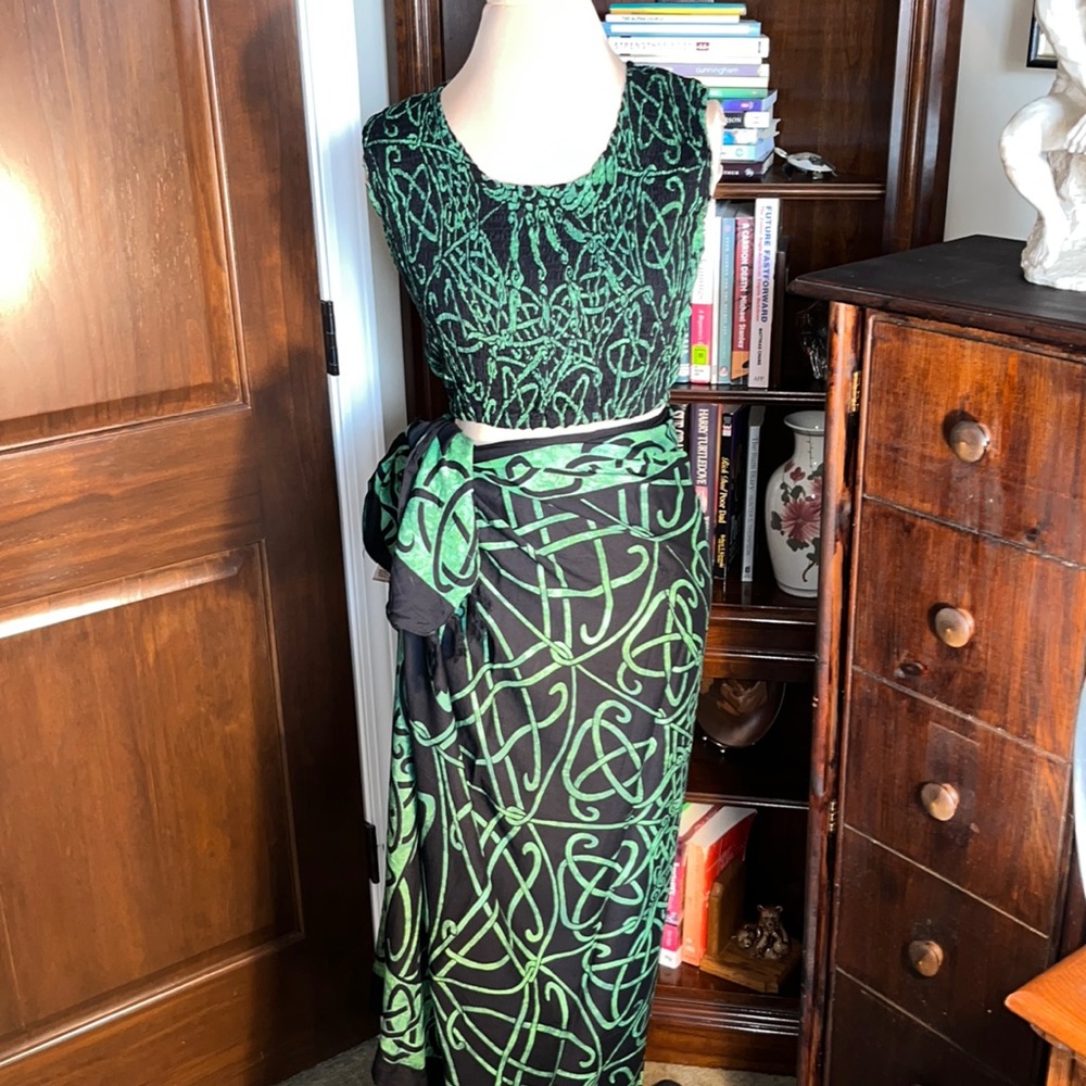 Fringe Wrap Skirt & Stretchy Top Set Size Medium NWOT